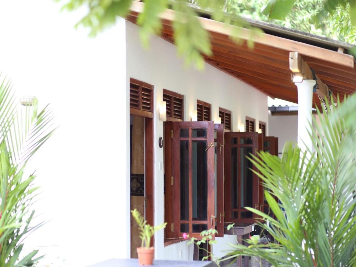 Bakery Family Guest House 米瑞莎 外观 照片