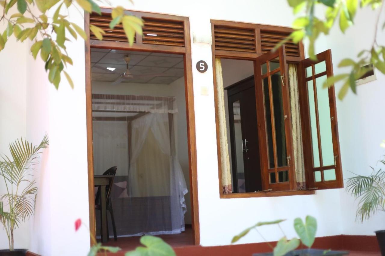 Bakery Family Guest House 米瑞莎 外观 照片